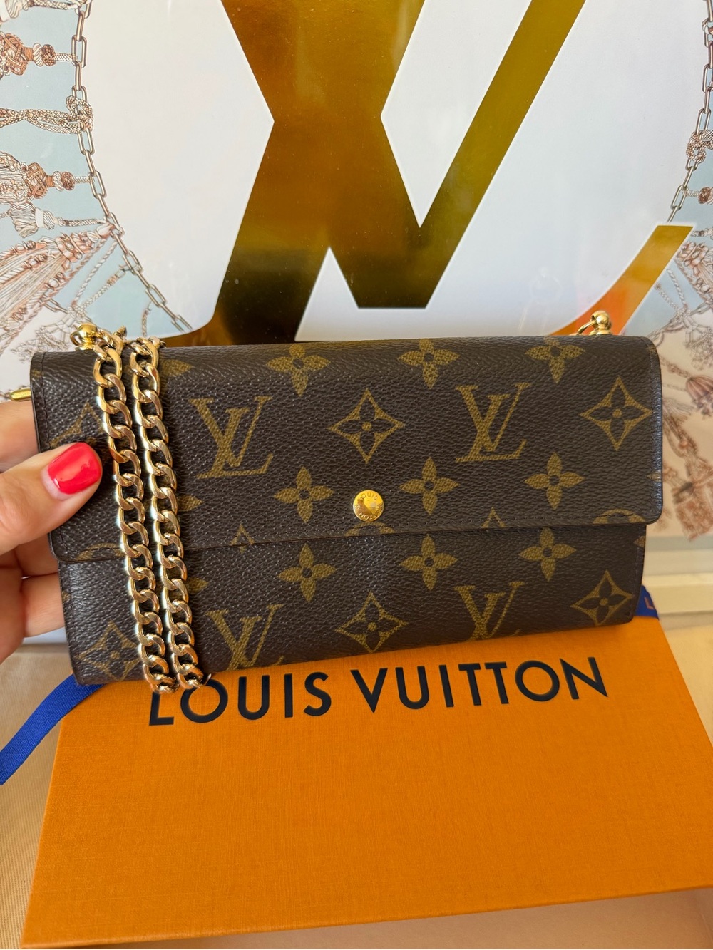 Louis Vuitton Authentic Monogram Sarah Long Wallet on Chain - Picture 3 of 16